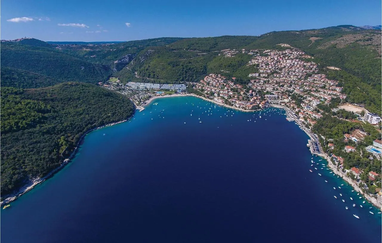Beautiful Apartment In Labin With House Sea View ラヴニ