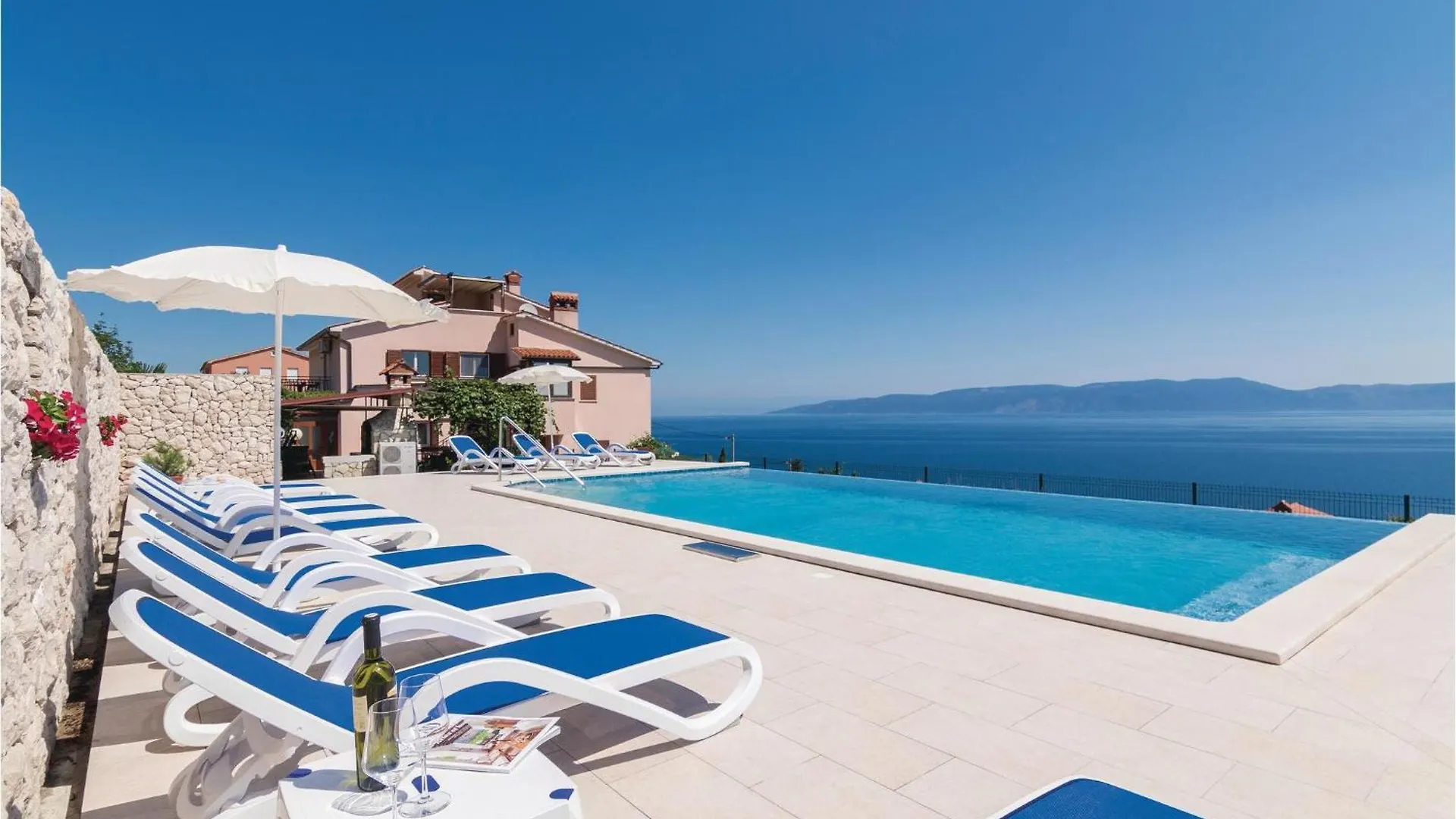 Beautiful Apartment In Labin With House Sea View ラヴニ 0*,