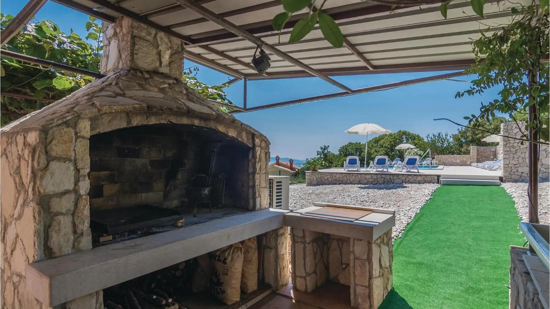 Beautiful Apartment In Labin With House Sea View ラヴニ